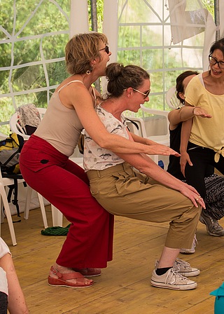 Stage Yoga du Rire, Vacances en famille, Mieux-être-bien-être